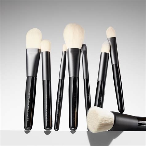 Shop Sustainable Makeup Brushes – Westman Atelier.